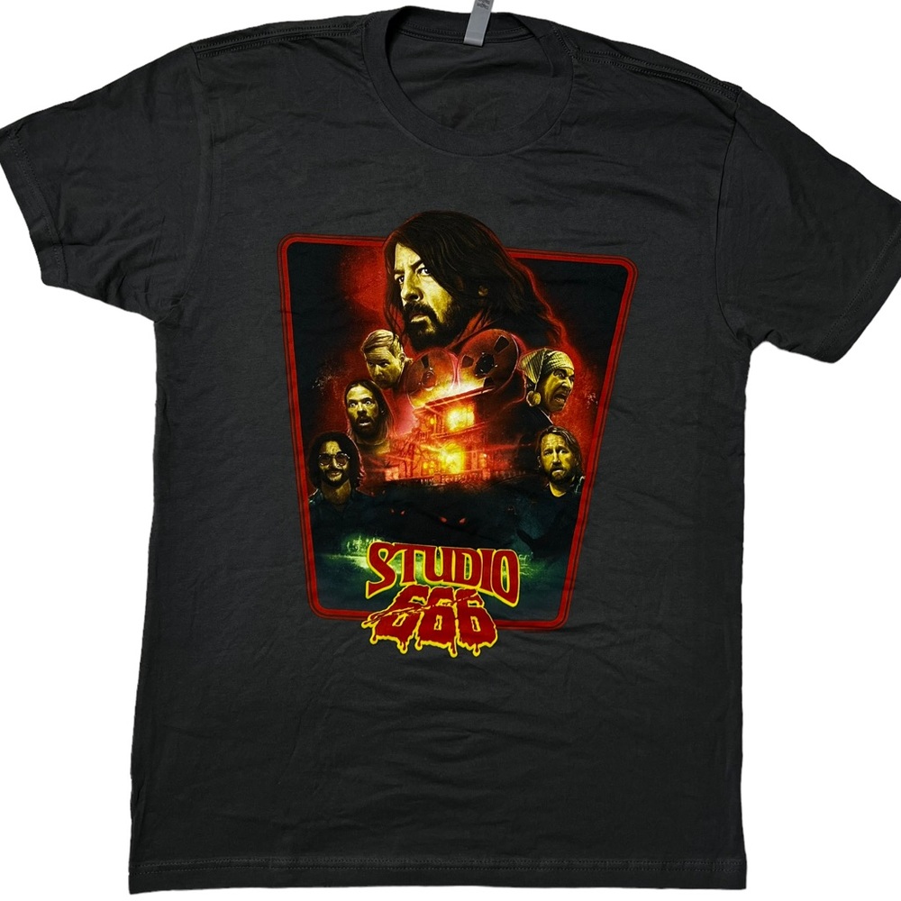 Foo Fighters Studio 666 Movie Graphic T-Shirt in Black Unisex Sz M